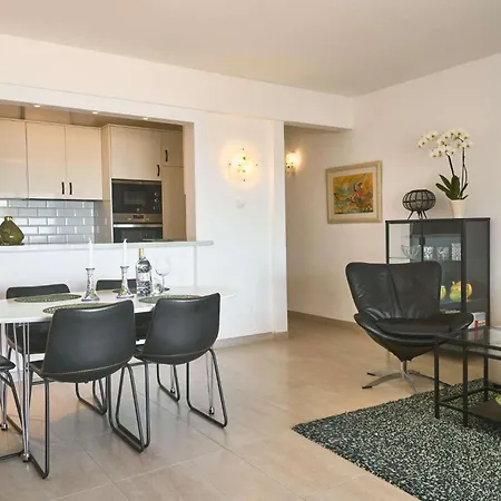 Feriehus Casablanca 9 - Sea View Duplex With Multi-level Sun Terraces & Pool Nerja