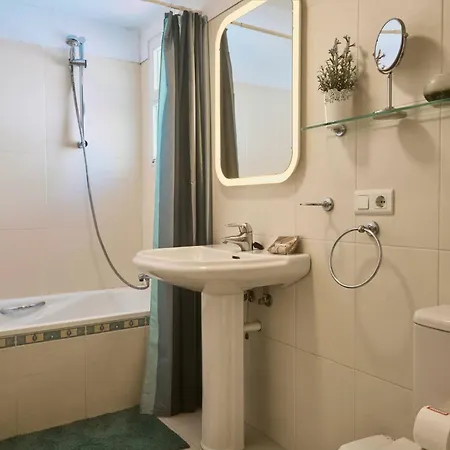 Casablanca 9 - Sea View Duplex With Multi-level Sun Terraces & Pool Nerja