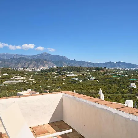 Casablanca 9 - Sea View Duplex With Multi-level Sun Terraces & Pool Nerja